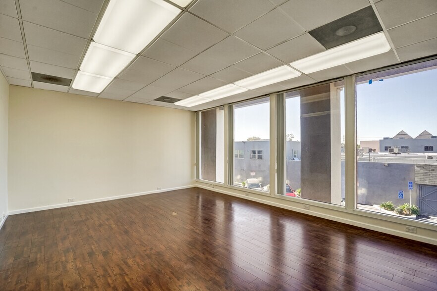 More Photos Of 8780 Valley Blvd, Rosemead Office For Lease