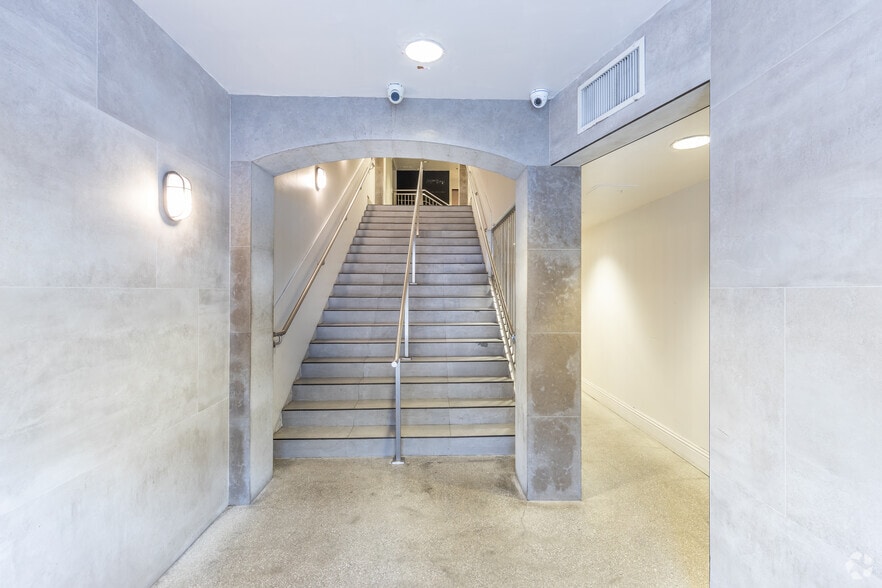 More Photos Of 225 Clematis St, West Palm Beach Loft Creative Space For Lease