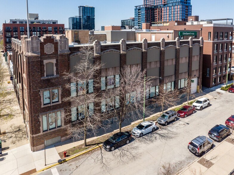 More Photos Of 1230-1242 W Washington Blvd, Chicago Self Storage For Sale