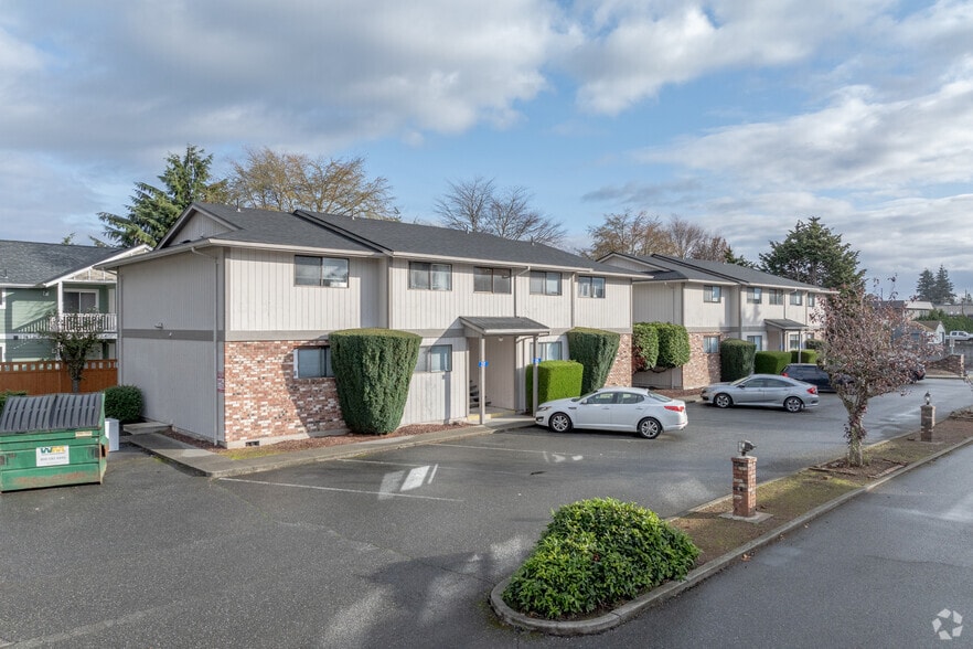 Primary Photo Of 200-219 lodean Dr, Burlington Apartments For Sale