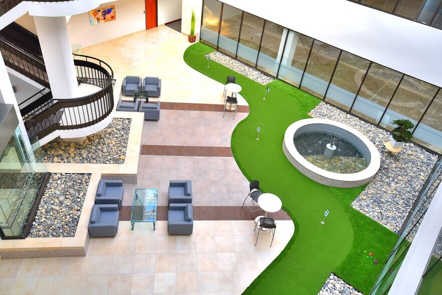 More Photos Of 2121 Midway Rd, Carrollton Office For Lease