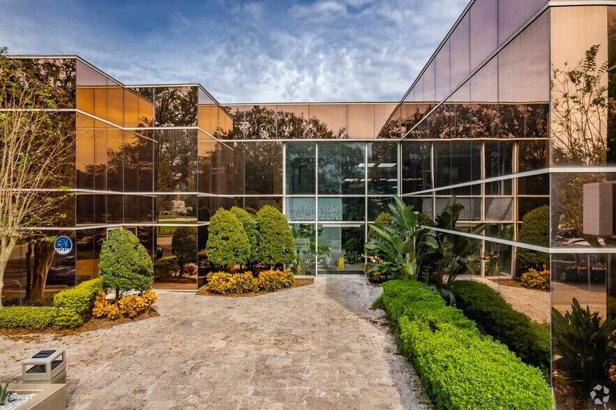 More Photos Of 3903 Northdale Blvd, Tampa Office For Lease