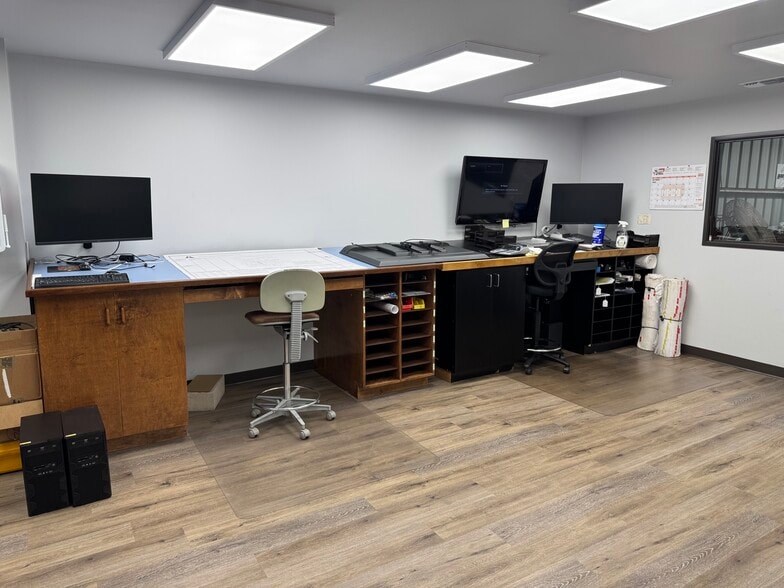 More Photos Of 160 N San Antonio Ave, Pomona Warehouse For Sale