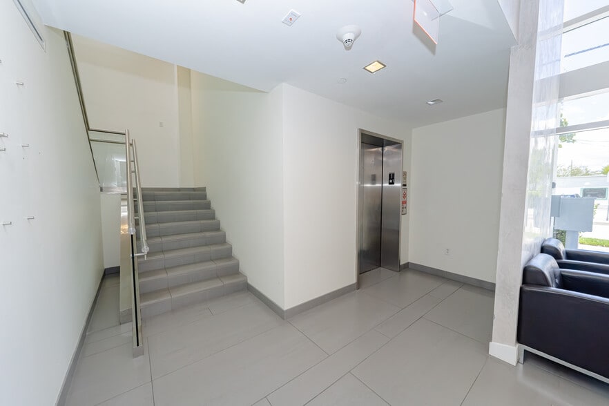 More Photos Of 3000-3004 SW 2nd Ave, Fort Lauderdale Unknown For Lease