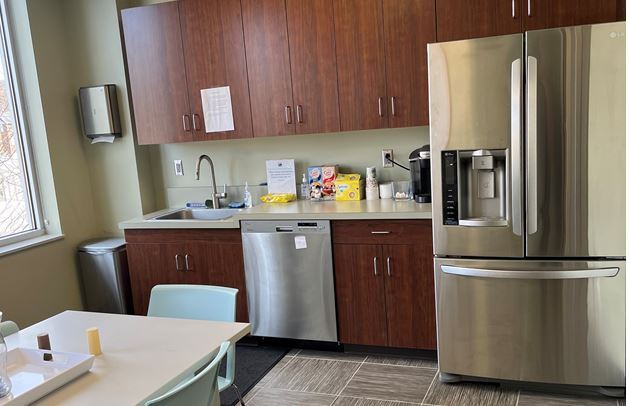 More Photos Of 400 Washington St E, Charleston Office For Lease