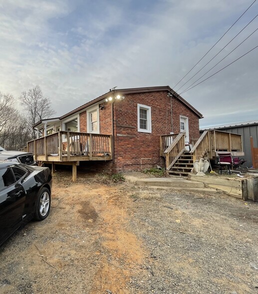 More Photos Of 6269 Caledon Rd, King George Auto Salvage Facility For Sale