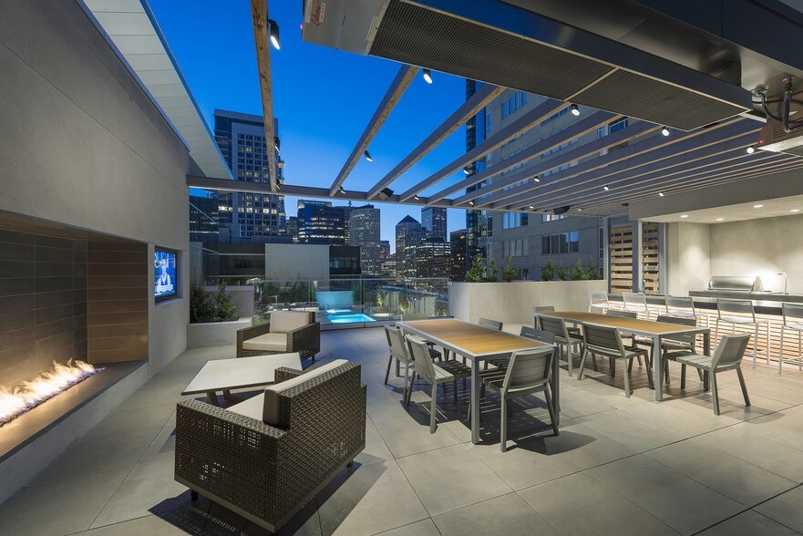 More Photos Of 399 Fremont St, San Francisco Apartments For Lease
