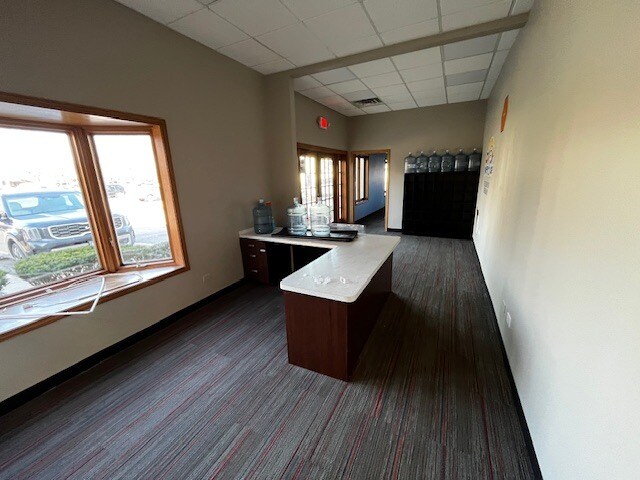 More Photos Of 7801 W 159th St, Tinley Park General Retail For Sale