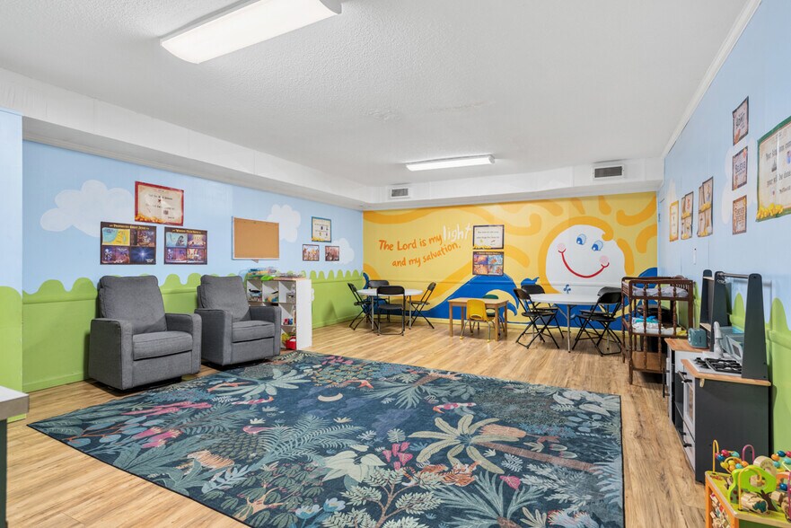 More Photos Of 310 Coles Ferry Pike, Lebanon Religious Facility For Sale