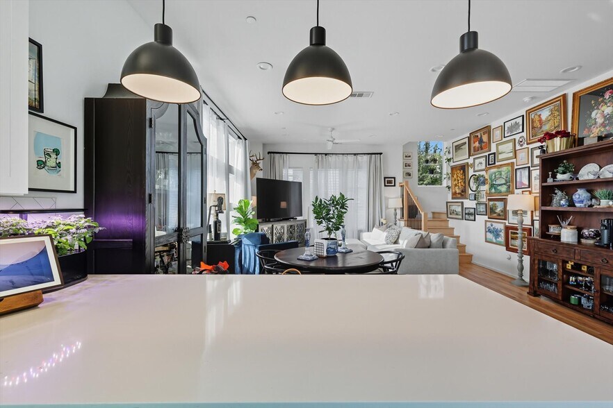 More Photos Of 5647 Live Oak, Dallas Apartments For Sale