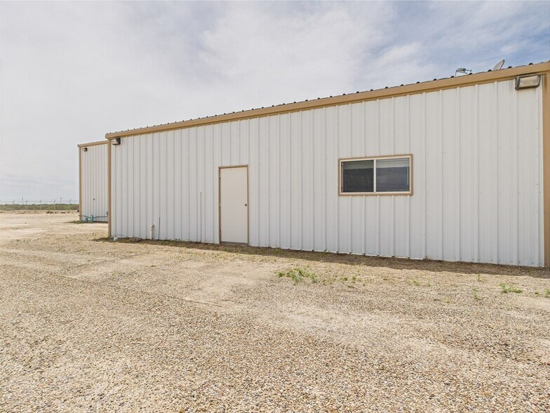 More Photos Of TBD County Road 160, Barstow Warehouse For Sale