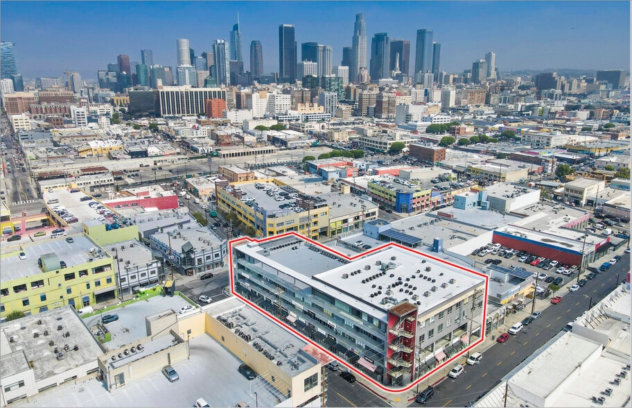 More Photos Of 777 E 10th St, Los Angeles General Retail For Lease