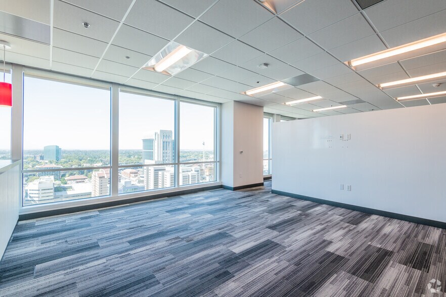 More Photos Of 980 9th St, Sacramento Unknown For Lease