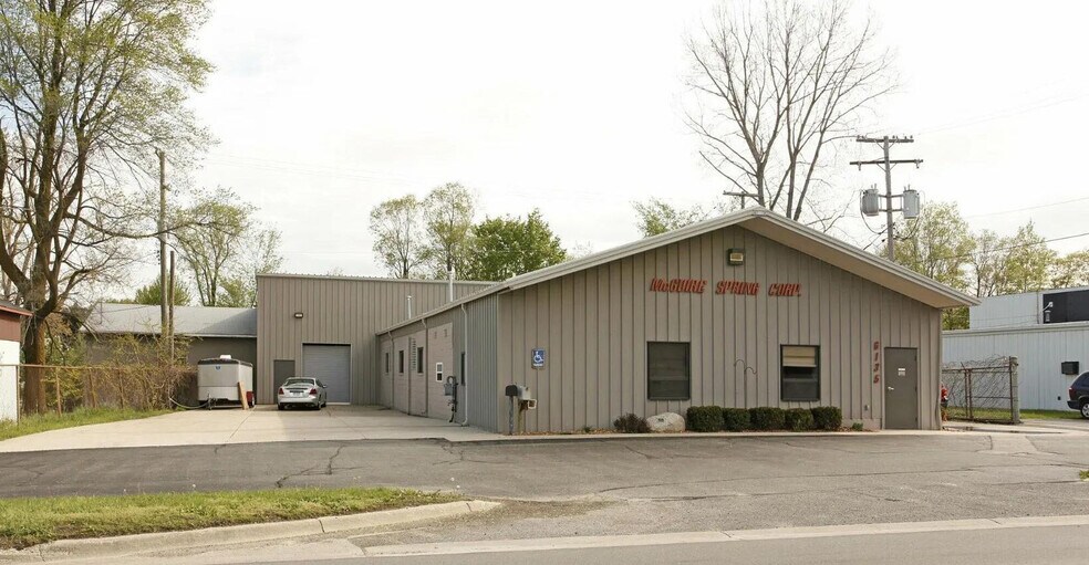 More Photos Of 6135 W Grand River Rd, Brighton Warehouse For Sale