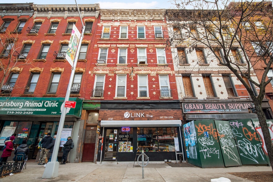 Primary Photo Of 756 Grand St, Brooklyn Apartments For Lease