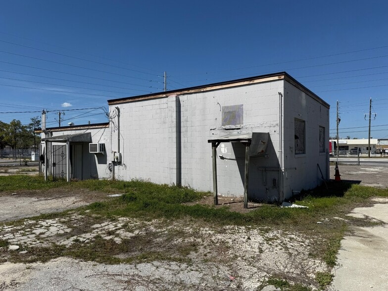 More Photos Of 3960 Silver Star Rd, Orlando Auto Dealership For Sale