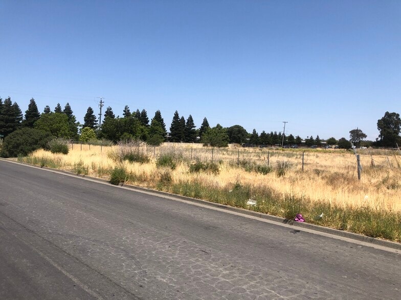 More Photos Of Industrial Dr, Fairfield Land For Sale
