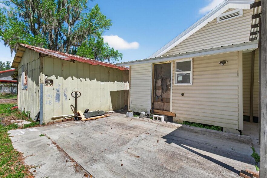 More Photos Of 10676 New Kings Rd, Jacksonville Office For Lease