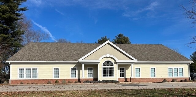 More Photos Of 25 Rockwood Dr, Marshfield Flex For Lease