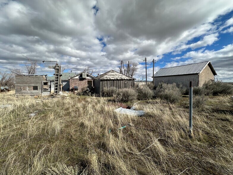 More Photos Of 5975 US Highway 95, Winnemucca Trailer Camper Park For Sale