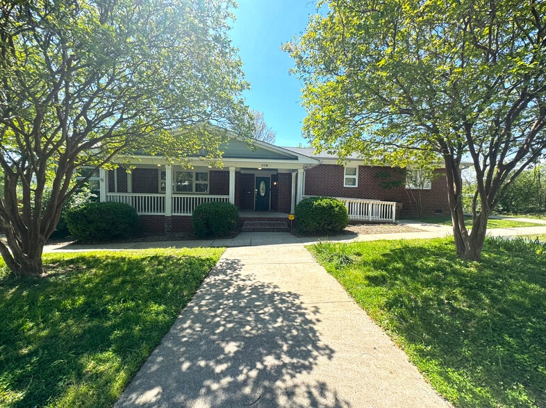 Primary Photo Of 409 Welshwood Dr, Nashville Medical For Lease