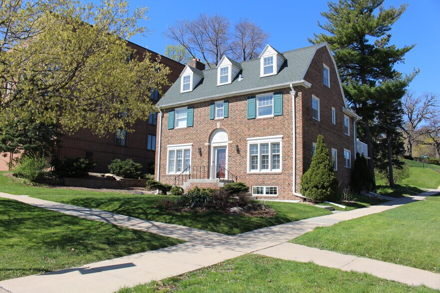 More Photos Of 303 6th Ave SW, Rochester Office Residential For Sale