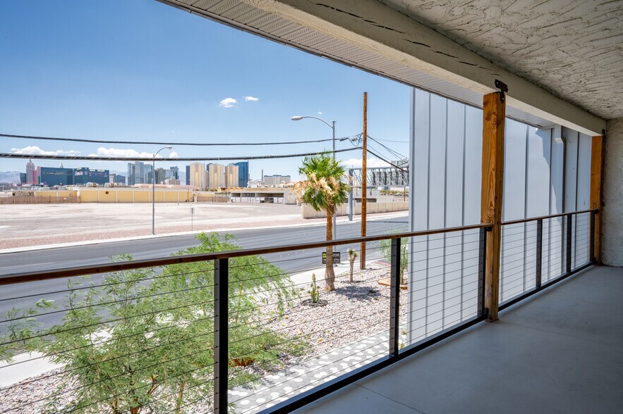 More Photos Of 5030 Paradise Rd, Las Vegas Unknown For Lease