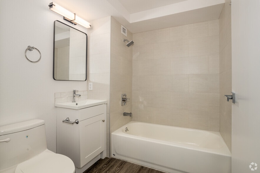 More Photos Of 2701 Capitol Ave, Sacramento Apartments For Lease