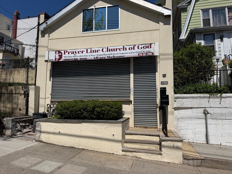 More Photos Of 1763 Pitman Ave, Bronx Office For Sale