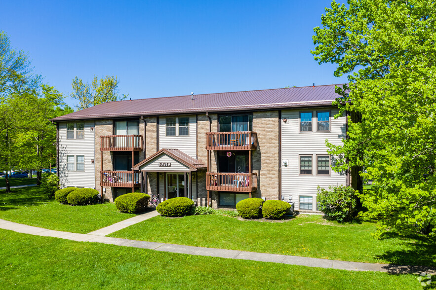 Primary Photo Of 10795 Timbercrest Dr, Meadville Apartments For Sale