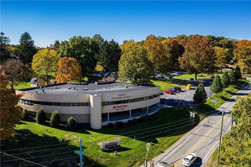 More Photos Of 9625 Perry Hwy, Pittsburgh Office For Lease