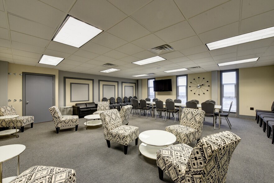 More Photos Of 50 Union Ave, Irvington Unknown For Lease