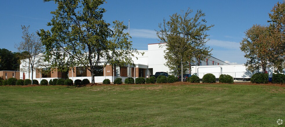 More Photos Of 1615 Wolfpack Ln, Raleigh Distribution For Lease