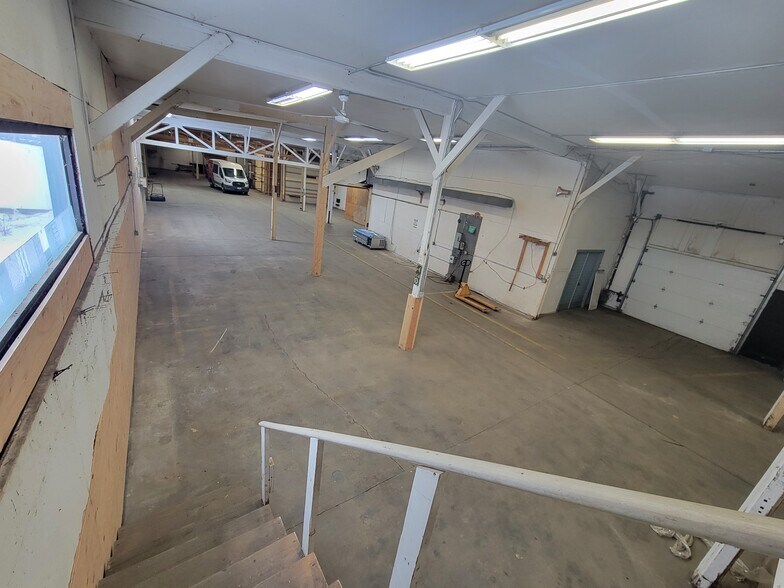 More Photos Of 1417 N A Ave, Sioux Falls Warehouse For Lease