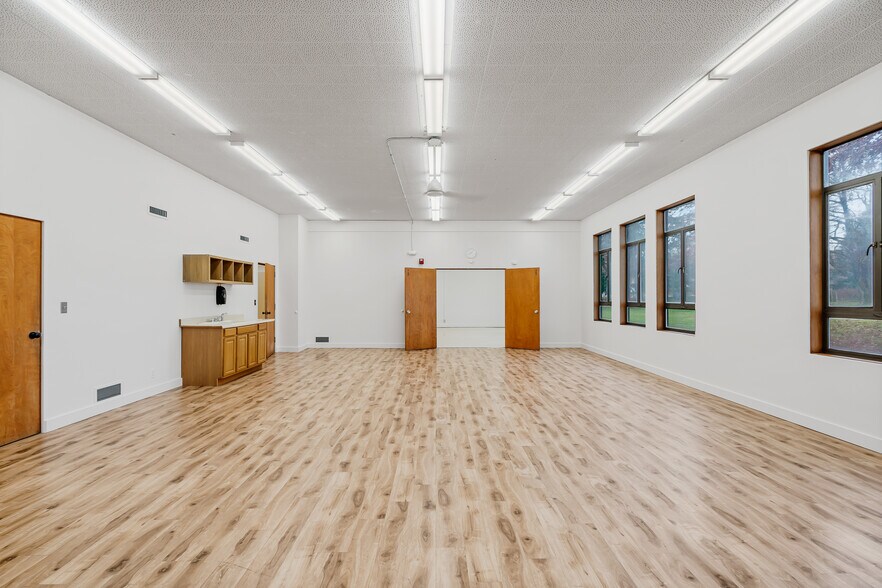 More Photos Of 1201 N B St, Ellensburg Specialty For Lease