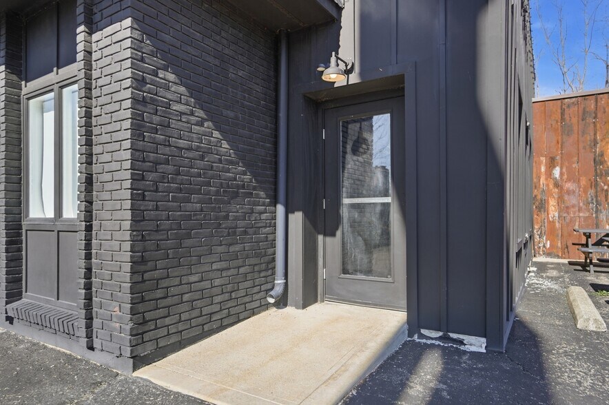 More Photos Of 1256 Columbus Rd, Granville Restaurant For Sale