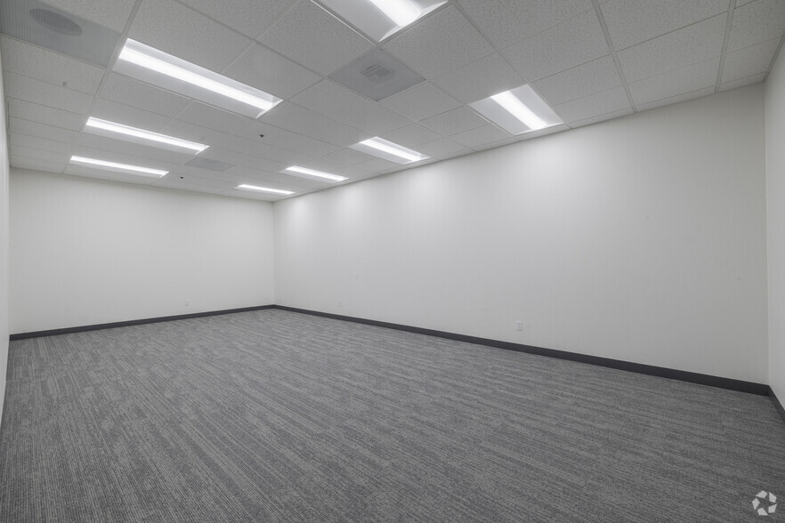 More Photos Of 200-230 Railroad Ave, Milpitas Unknown For Lease