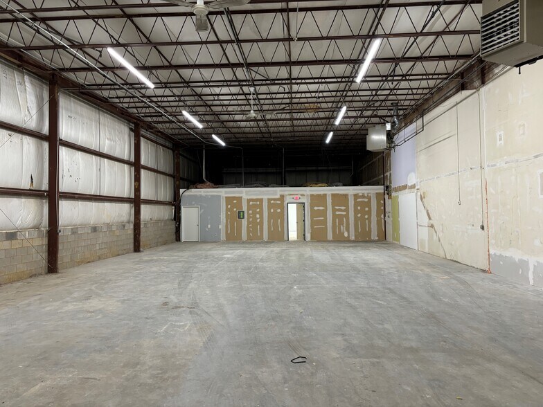 More Photos Of 1702 Industrial Hwy, Cinnaminson Warehouse For Lease
