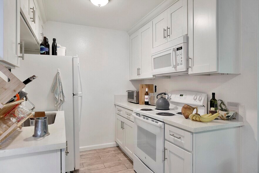 More Photos Of 316 W Valerio St, Santa Barbara Apartments For Sale