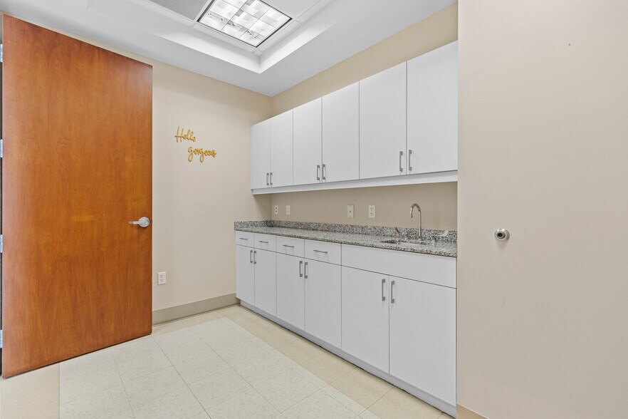 More Photos Of 8200 SW 117th Ave, Miami Medical For Lease