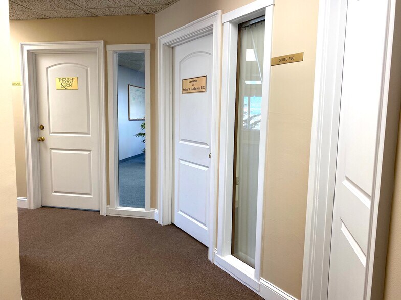 More Photos Of 910 Boston Post Rd E, Marlborough Office For Lease