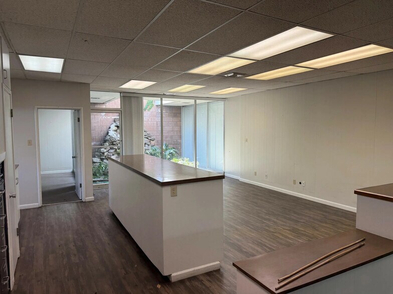 More Photos Of 821 13th St, Modesto Office For Lease