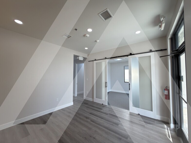 More Photos Of 18723 Mueschke Rd, Cypress Office For Lease