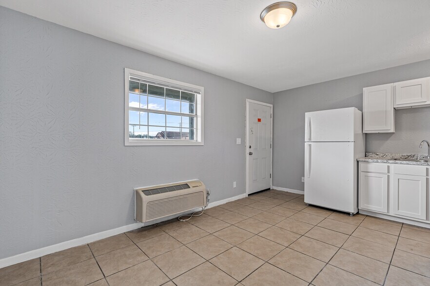 More Photos Of 1820 E Texas St, Bossier City Apartments For Sale