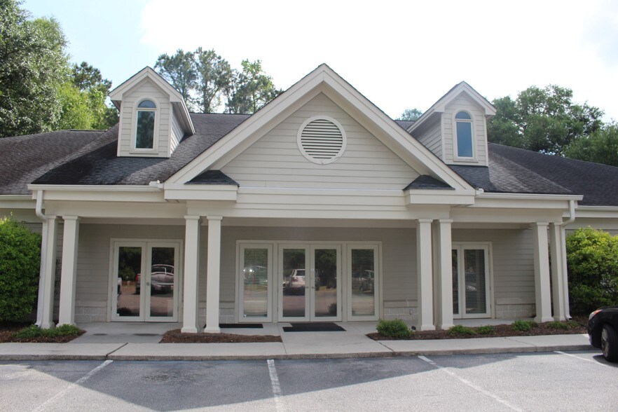 Primary Photo Of 765 Long Point Rd, Mount Pleasant Office For Sale