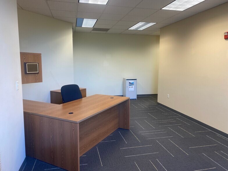 More Photos Of 1996 E 6400 S, Salt Lake City Medical For Lease