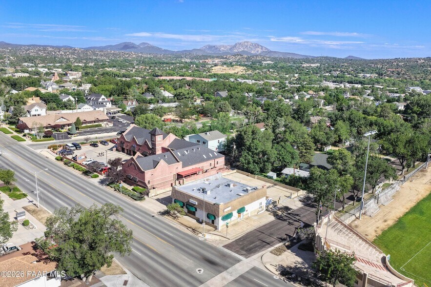 More Photos Of 620 E Gurley St, Prescott Restaurant For Sale