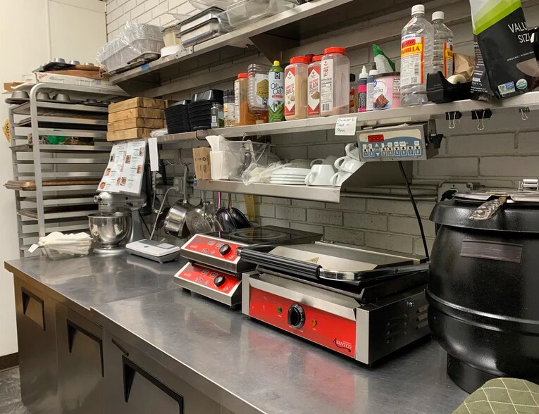 More Photos Of 111 E Main St, Atlanta Restaurant For Sale