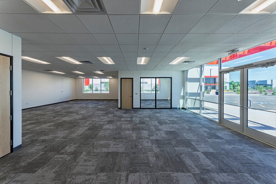 More Photos Of 10700 N 132nd Ave, Surprise Industrial For Sale
