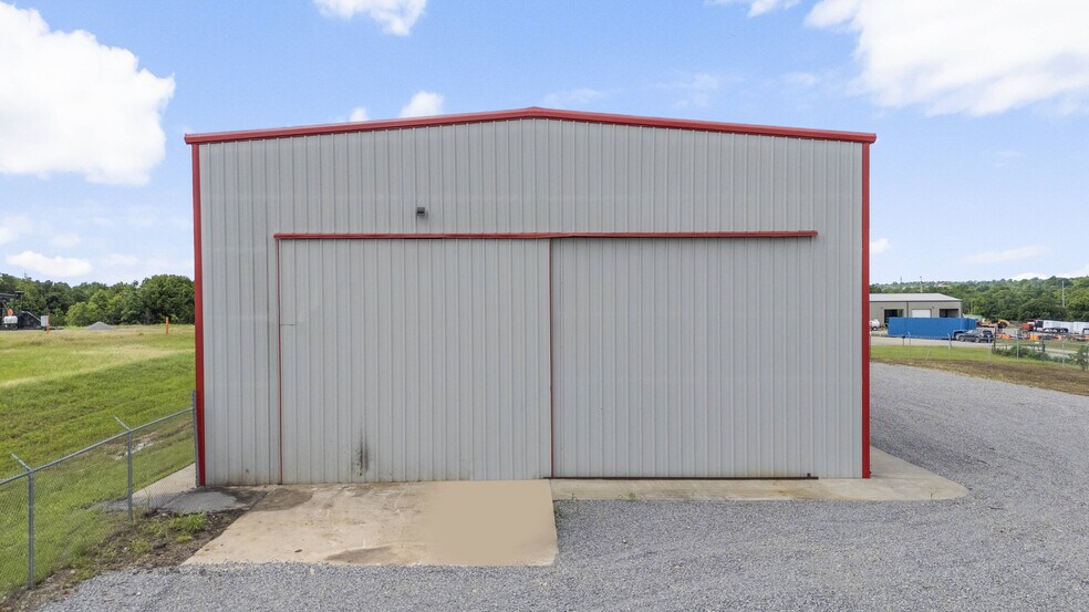More Photos Of 1420 Virgil Anderson Dr, Drumright Industrial For Lease